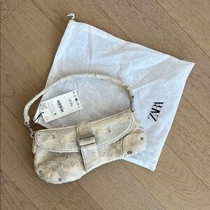SOLD OUT Zara Cream Women's Bag saddle bag
